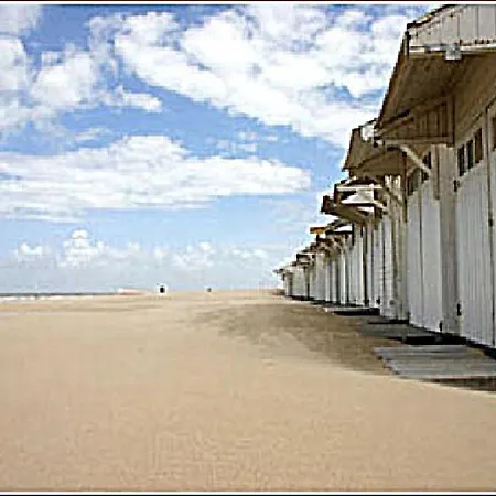Internos Otel 2*